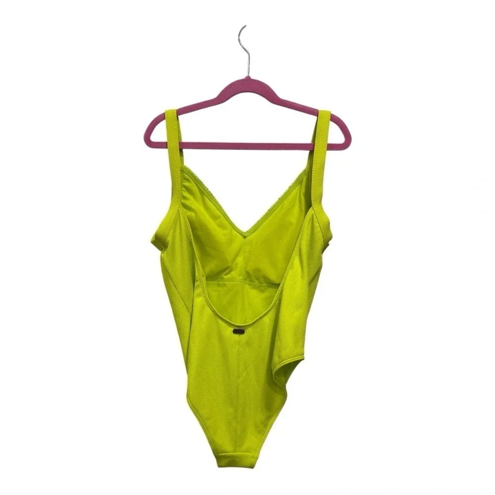 Roxy Sisters Fashion One Piece size M